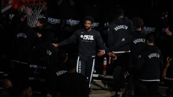 Kyrie Irving bashes Eric Adams after latest NYC vaccine mandate change: 'Biggest violation of human rights'