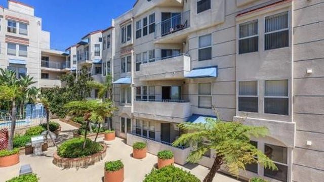 LAPD hopes to attract new officers with rent incentive program