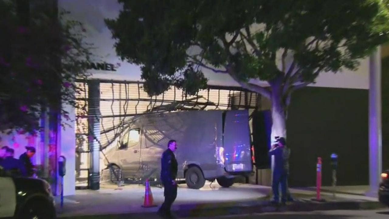 Smash-and-grab burglars use stolen van to plow into Beverly Grove Chanel store Smash-and-grab burglars use stolen van to plow into Beverly Grove Chanel store