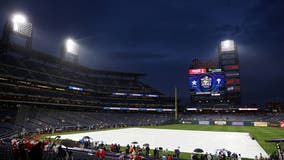 World Series rain out: Astros, Phillies to play Game 3 Tuesday night
