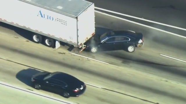 Walnut homeowner describes terrifying moments where police chase suspects burglarized their garage