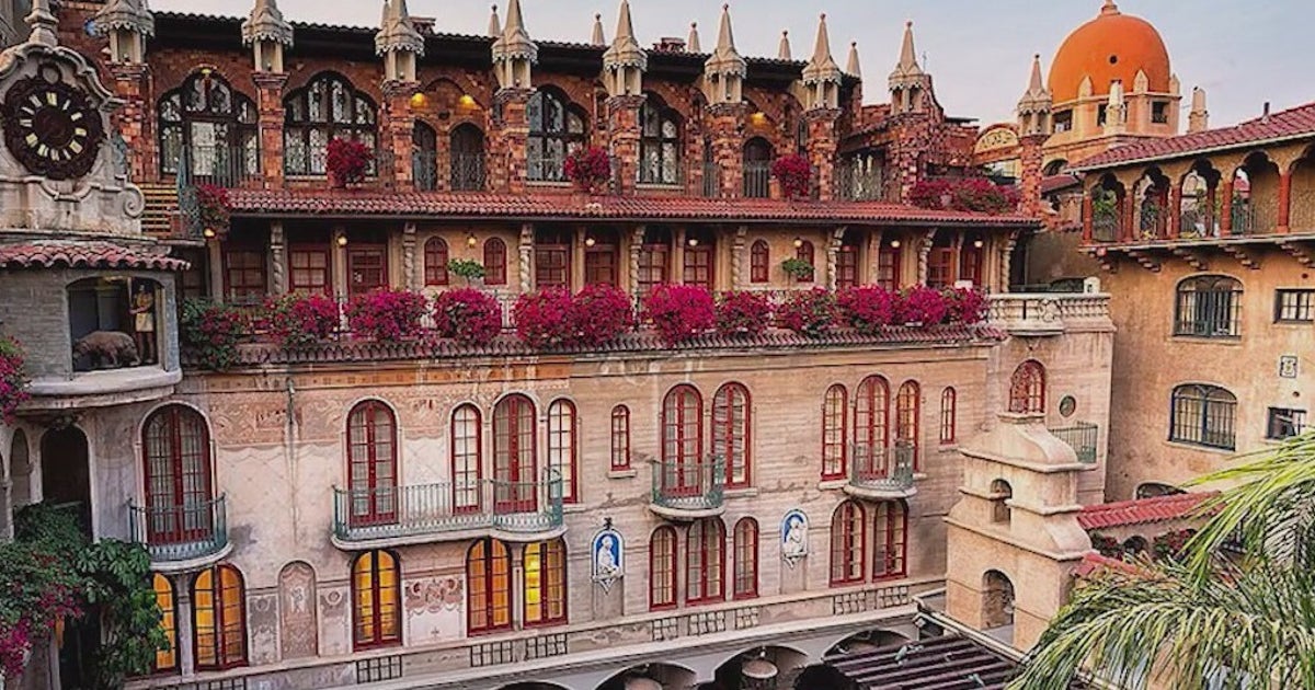 Learn about the rich history of Riverside's Mission Inn Hotel & Spa ...