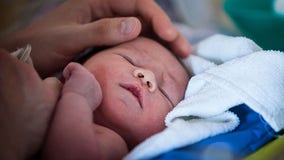 US home births in 2021 rose to highest level in decades, CDC report says