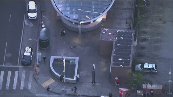 1 dead after stabbing on LA Metro