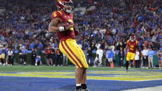 Trojans eke out Bruins 48-45 in Rose Bowl classic