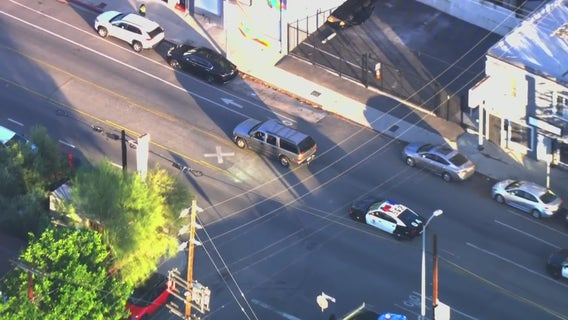 LAPD briefly pursues suspected stolen vehicle in El Sereno