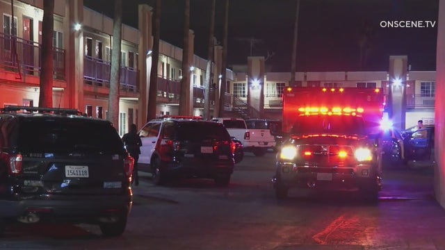Man shot to death at North Hills motel