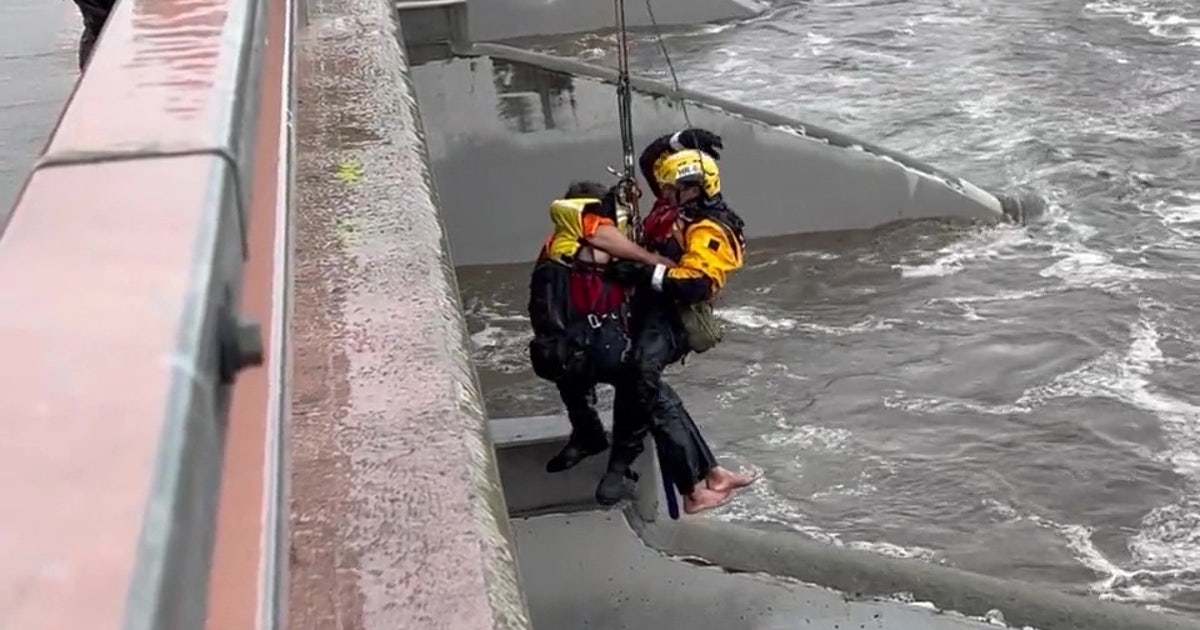 VIDEO: Firefighters rescue man swept away in Santa Ana River | FOX 11 ...