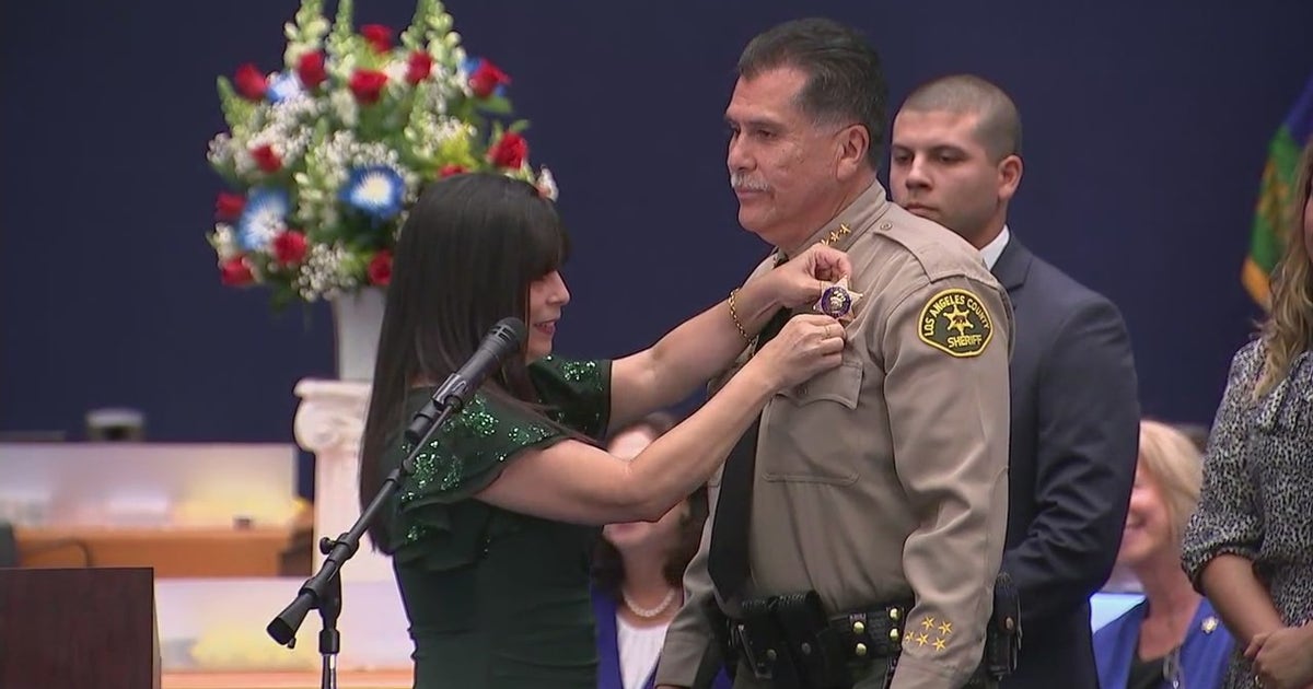 Robert Luna sworn in as new LA County sheriff | FOX 11 Los Angeles