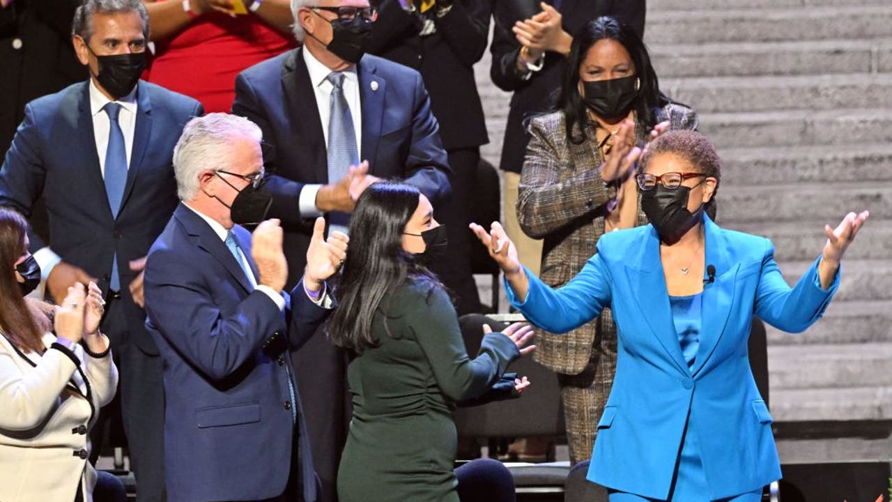 LIVE: Karen Bass to take oath as LA's new mayor in historic inauguration - Vimarsana News