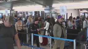 LAX holiday travel rush continues; 200K passengers expected daily