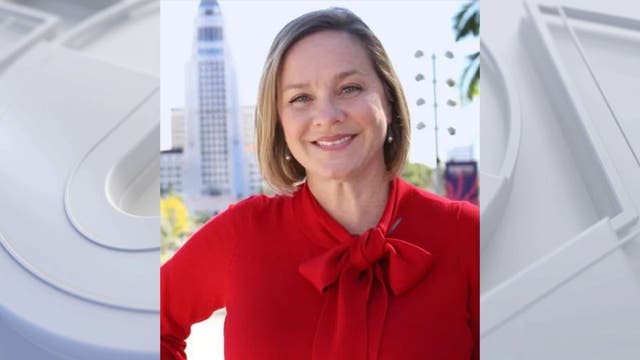 Protesters disrupt LA Councilwoman Traci Park's swearing in ceremony