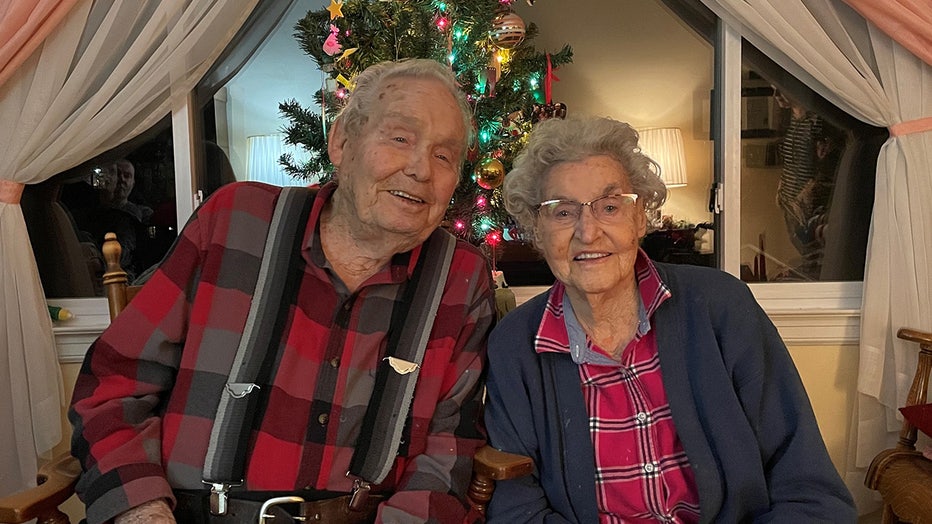 B.C. couple married nearly 75 years died of COVID-19 fewer than 2 days  apart