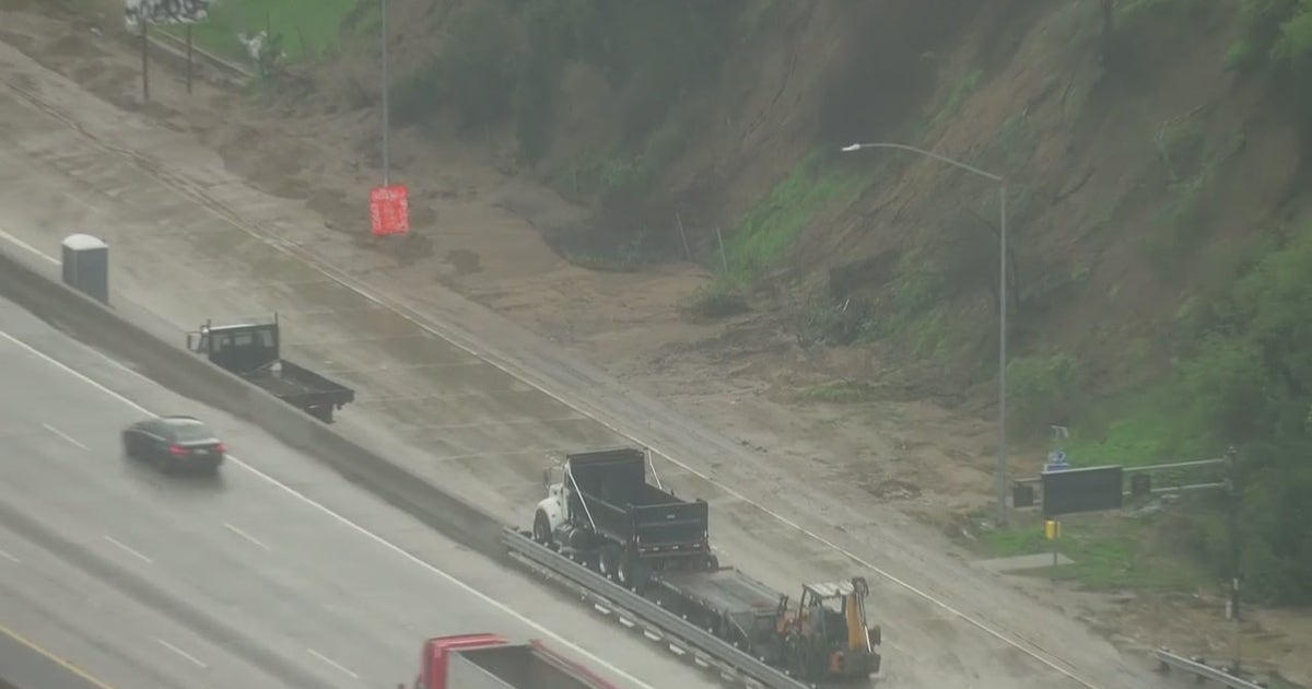 Mudslide shuts down section of 5 Freeway north of Los Angeles | FOX 11 ...