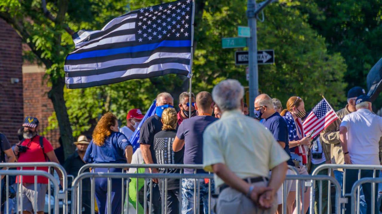 LAPD's Chief Moore bans most displays of `Thin Blue Line' flag | FOX 11 ...