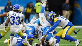Ekeler has 2 TDs, reaches 100 catches as Chargers rout Rams