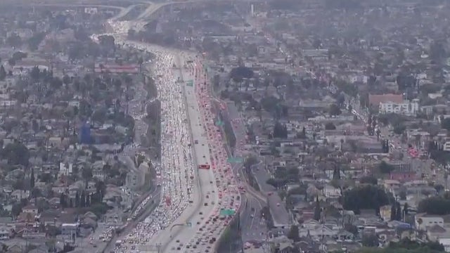 1 killed in South LA crash on 110 Freeway