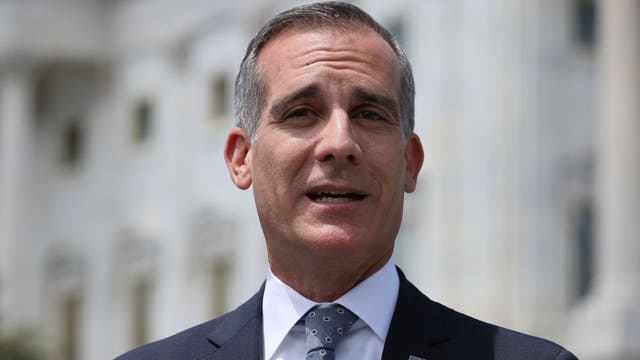 What happened to Eric Garcetti's ambassadorship to India?