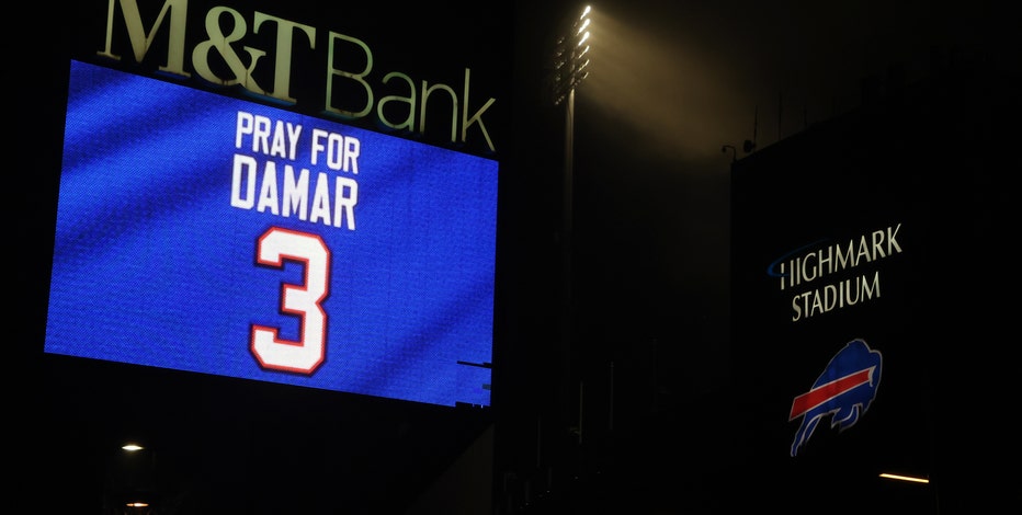 Patriots players express support for Damar Hamlin after in-game collapse -  Pats Pulpit