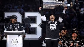 Kings retire Dustin Brown's number, unveil statue outside Crypto.com Arena