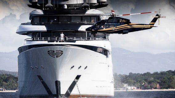 Largest superyacht displayed at North America boat show on sale for $353M