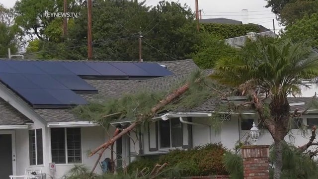 Small tornado touches down in La Mirada