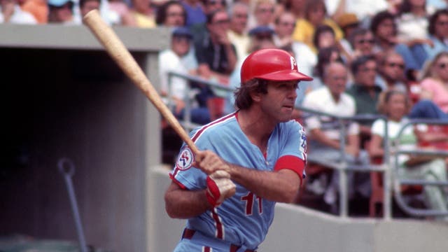 Tim McCarver, big league catcher and broadcaster, dies at 81