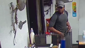 VIDEO: Armed arsonist sought in Santa Ana