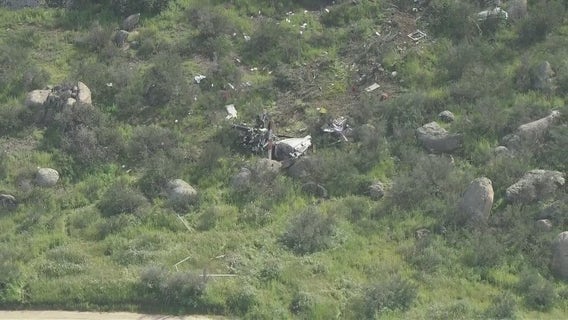 2 dead in helicopter crash in Riverside County