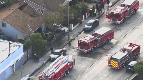4, including young child, injured in Long Beach house fire