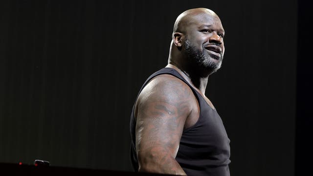 Shaq sparks concern with hospital bed photo