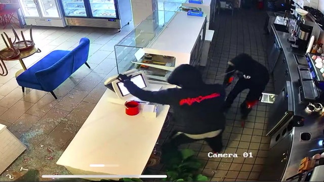 4 businesses hit by same smash-and-grab burglars in Koreatown, Hollywood: LAPD