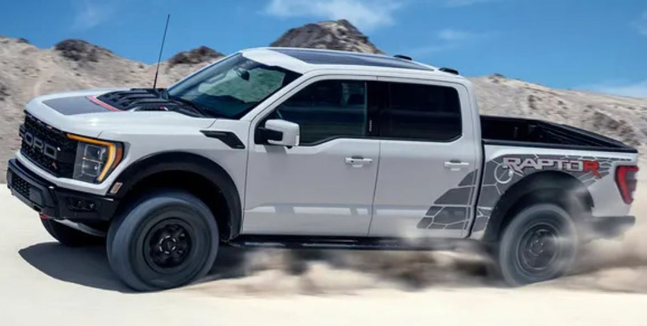Ford F-150 Raptor Is Still the Coolest Kid in the Sandbox