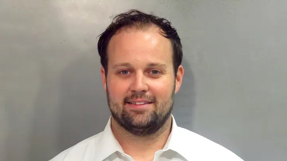 Josh_Duggar_mugshot_conviction-low_res-height-720px-gigapixel.jpg