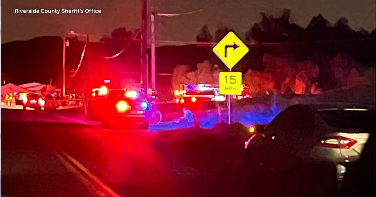 Riverside County pursuit ends in deadly shootout | FOX 11 Los Angeles