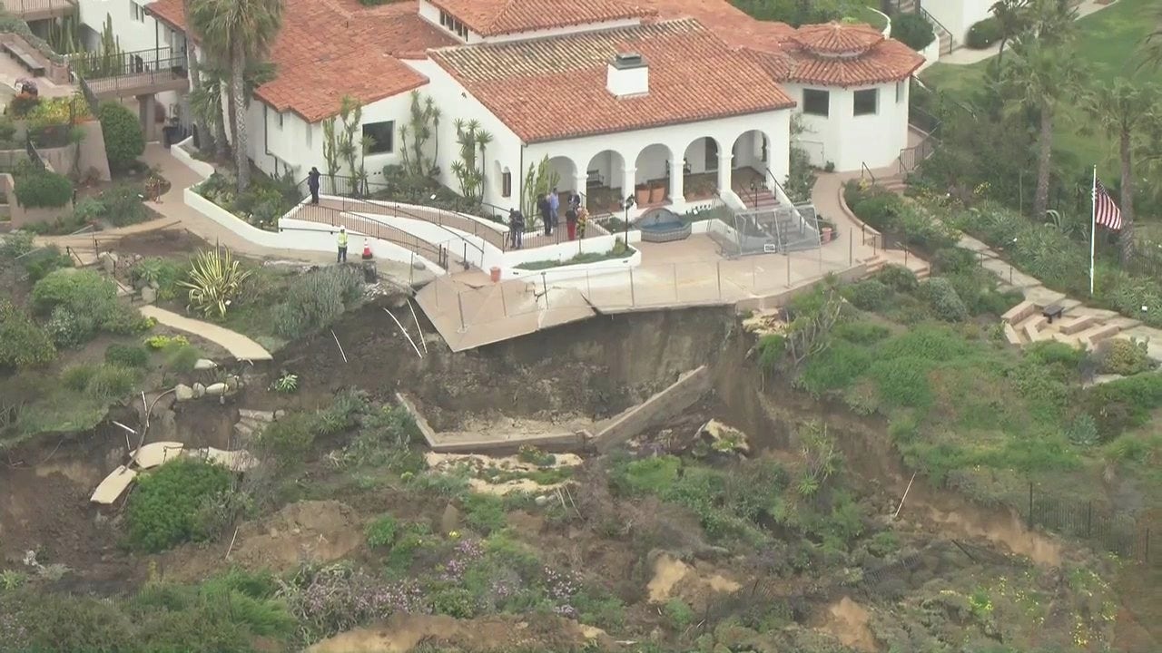 Landslide Near Casa Romantica Shuts Down Metrolink Service In San   San Clemente 