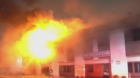 Large blaze erupts at Van Nuys commercial building