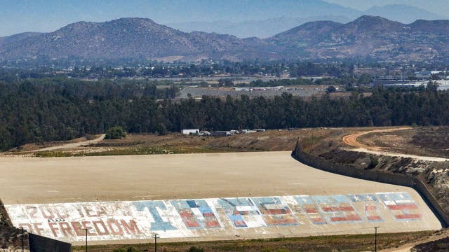 Students’ 1976 bicentennial mural on Corona dam being replaced