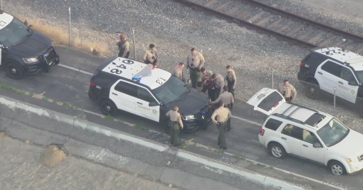 Police chase: Carjacking suspect in custody after chase through East LA ...