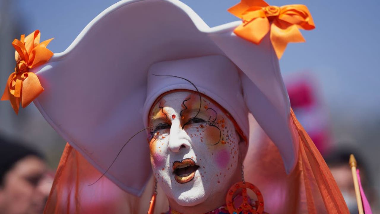 LA Dodgers apologize to Sisters of Perpetual Indulgence for