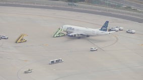 Man allegedly makes bomb threat after missing flight, forcing jetBlue to park plane at LAX