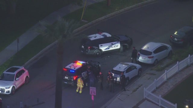 3 in custody following Burbank pursuit crash; officer injured