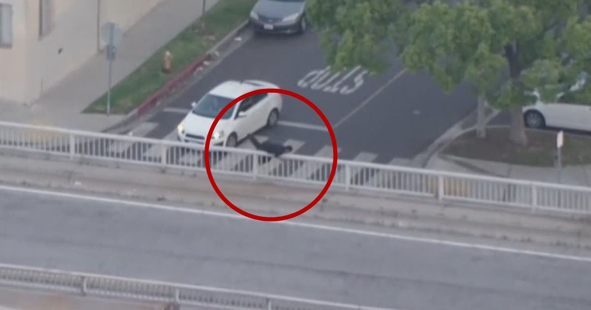 Police chase driver ditches car, hides in Long Beach | FOX 11 Los Angeles