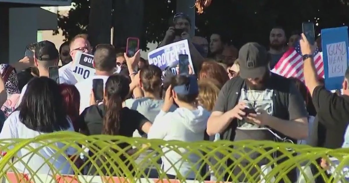 1 arrested after protesters, LGBTQ+ advocates gathered outside Glendale ...
