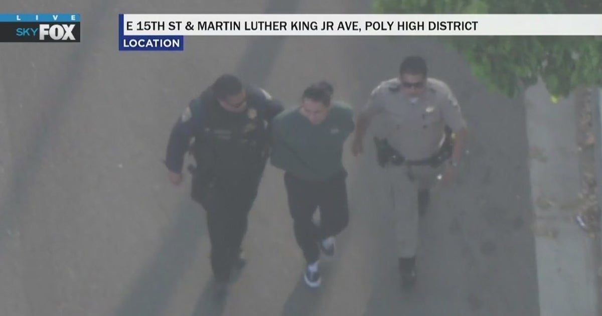 Suspect in custody after high-speed chase through LA County | FOX 11 ...