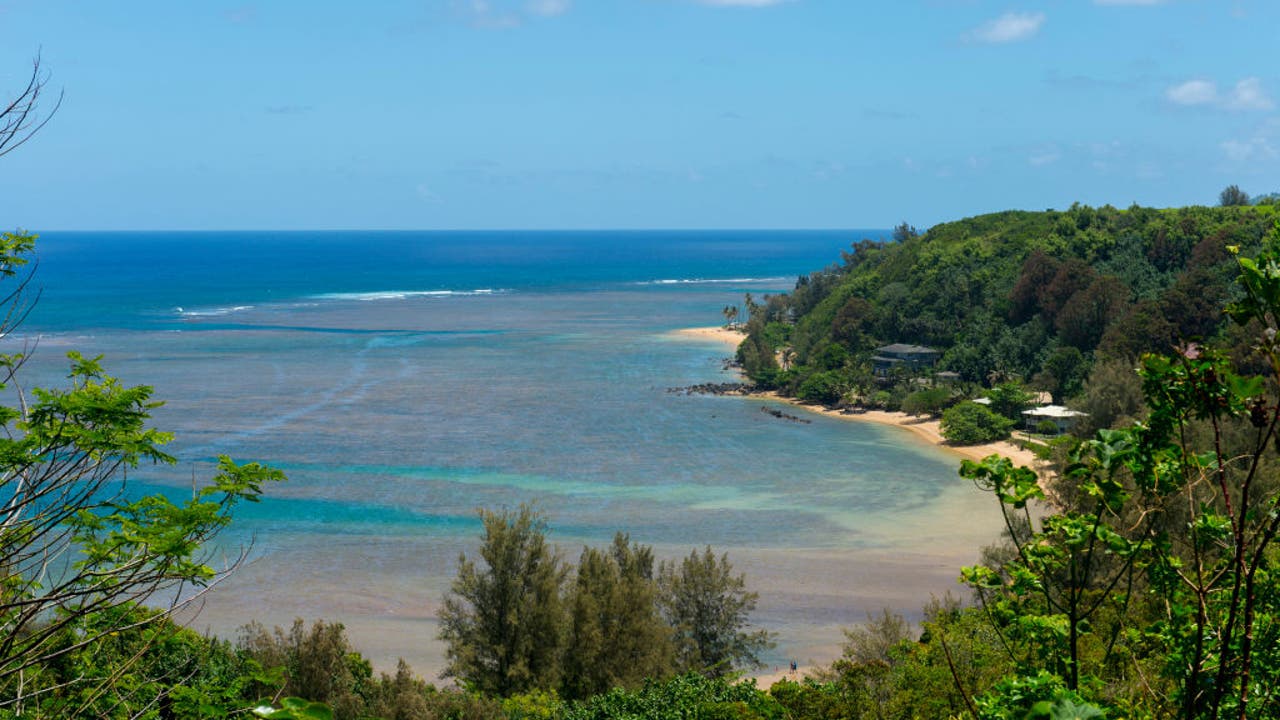 Elderly California tourist dies after snorkeling in Hawaii