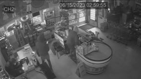 Thieves ransack two Northridge businesses