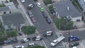 2 people, including 14-year-old boy, shot in LA's Mid-City neighborhood
