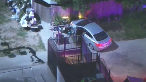 Police chase suspect sideswipes cars, evades officers across LA County