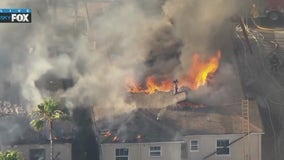 Fire tears through Hollywood apartment complex, 1 hospitalized